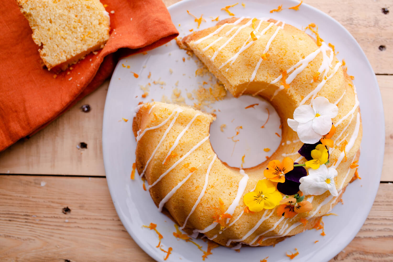 A simple/pretty maple bundt recipe for mud/sugaring season